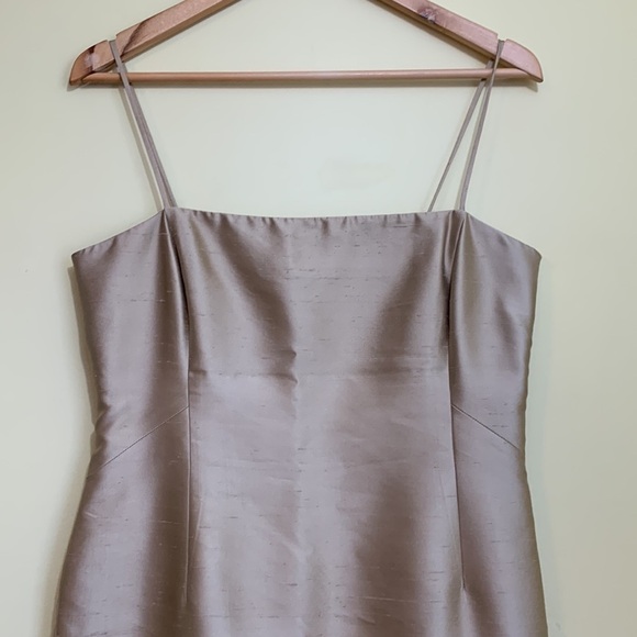 BCBGMaxAzria Cocktail Raw Silk Fully Lined Zip Spaghetti Strap Sheath Dress 10 - Picture 3 of 17